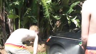 2 Barebacking Blonds