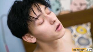 Bareback spanking twinks get kinky