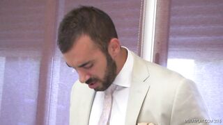 Indiscreet (Dani Robles, Xavi Duran)