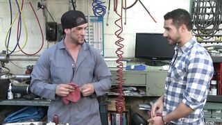 Body Shop - Dean Monroe, Phenix Saint