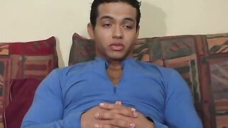 Wilson Vasquez Jerks Off His Uncut Cock