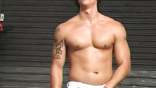 Tony Fernandes - Solo