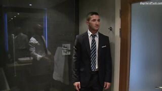 Donato Reyes Fucks Assistant Marco Rubi in His Private Suite