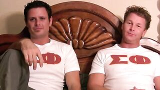 Roommates Red & Tony Get It On